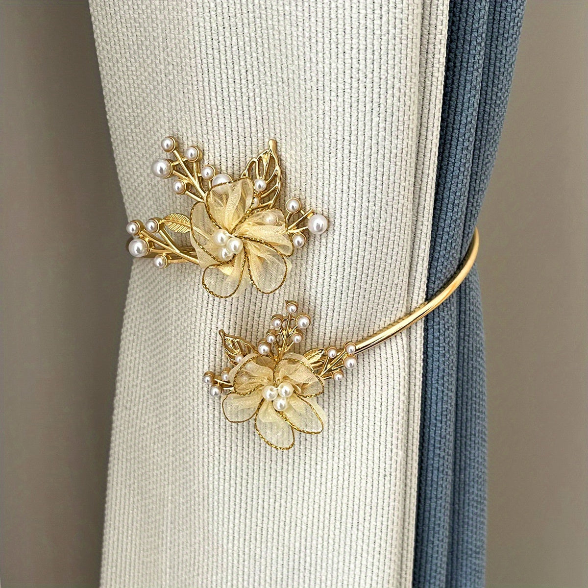 1pc Elegant Metal Faux Pearl Curtain Holdback with Three-dimensional Flower Design - Perfect for Bedroom, Office, Kitchen, Living Room, and Study - Adds a Touch of Luxury to Your Home Decor